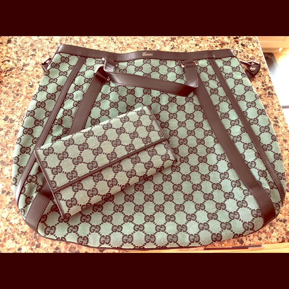 Gucci Handbag w/Wallet